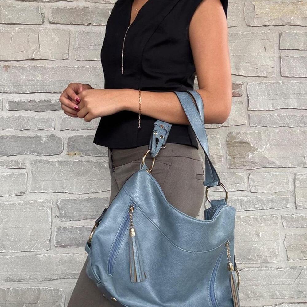 Y2K Blue spacious shoulder bag/purse
